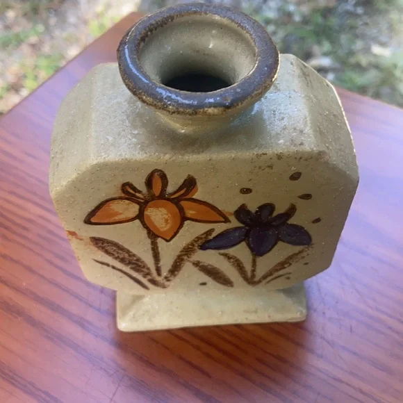 Vintage 💐 MCM Stoneware 70’s Small Floral Bud Vase Kitschy Home Accent Decor - Picture 14 of 16